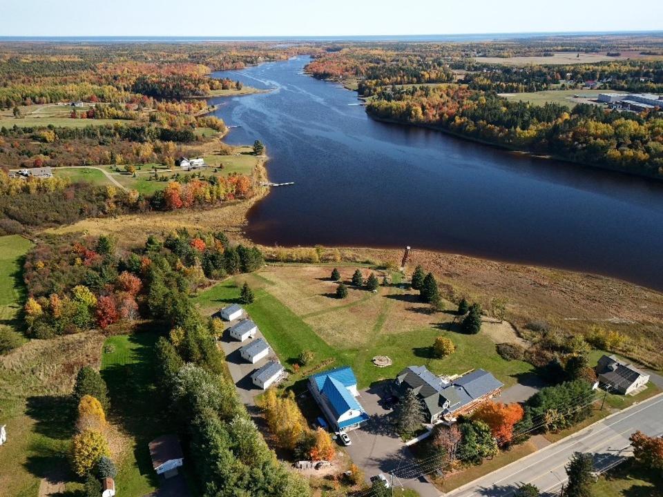 L'Ancrage B&B And Cottages Saint Louis de Kent Buitenkant foto